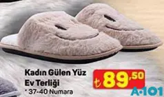 JUNO KADIN GÜLEN YÜZ EV TERLİĞİ